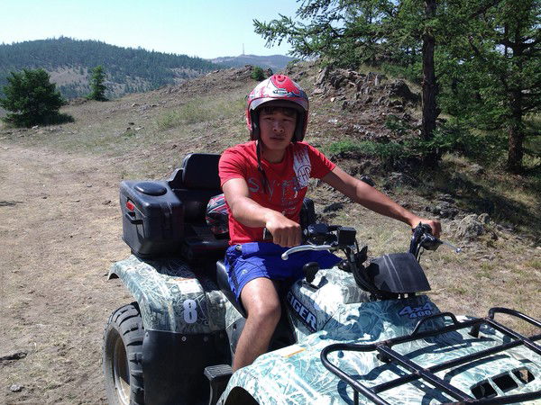 Антон Цыденов