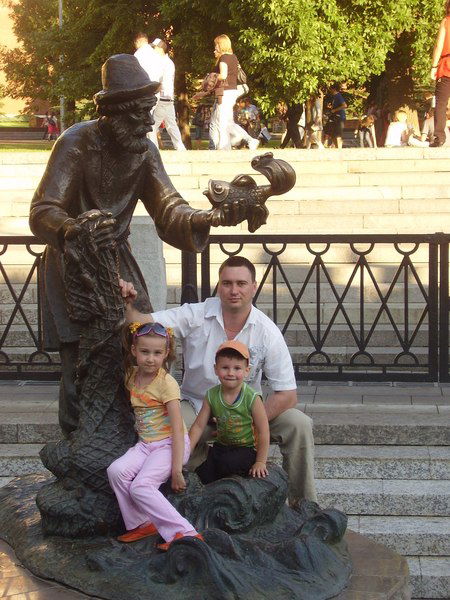 Максим Андреев