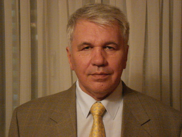 Петр Николаев