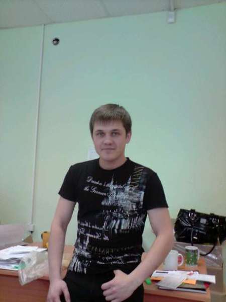 Денис Попов