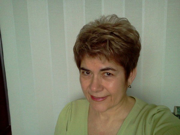 Елена Изюмова