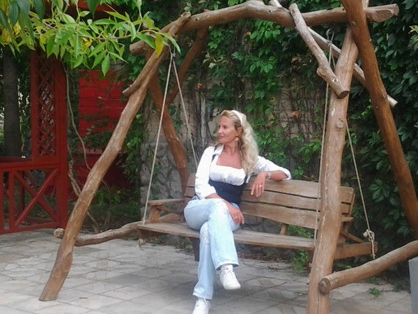 Лариса Серая