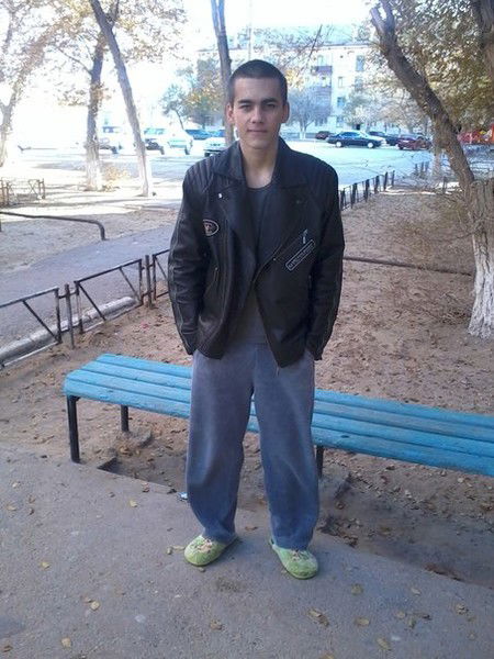 (**.) Mr. Meptbbiu (.**)