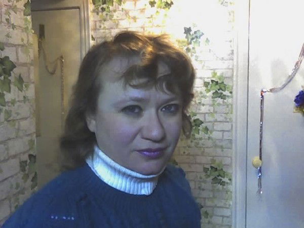 Лена Любота