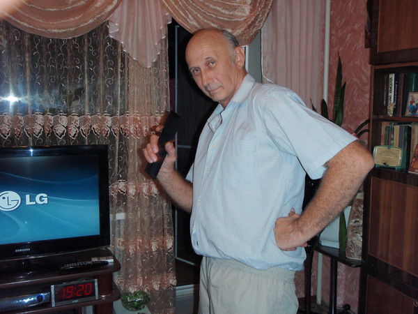 Владимир Степанец