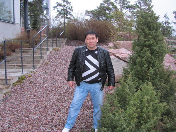 Коля Тураров