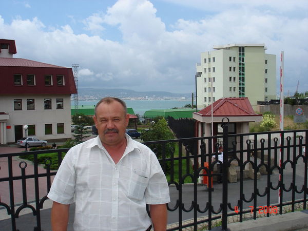 Владимир Половов