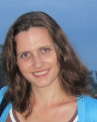 Лена Уварова