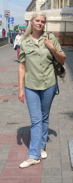 Лара Комиссарова