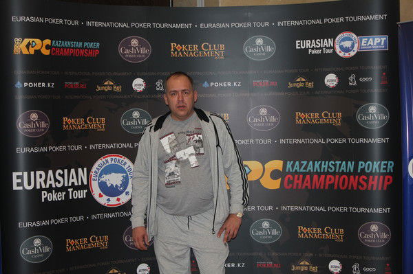 Игорь Емельянов