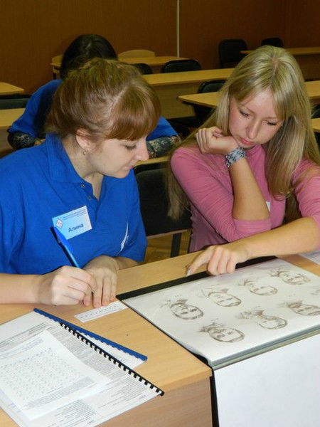 Женя Анохина