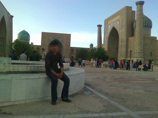 Арабов Иномжон