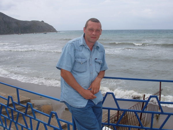 Юрий Старков