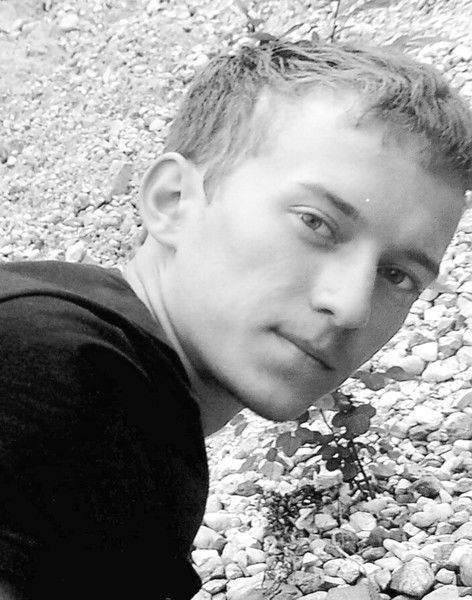 Евгений Олейник