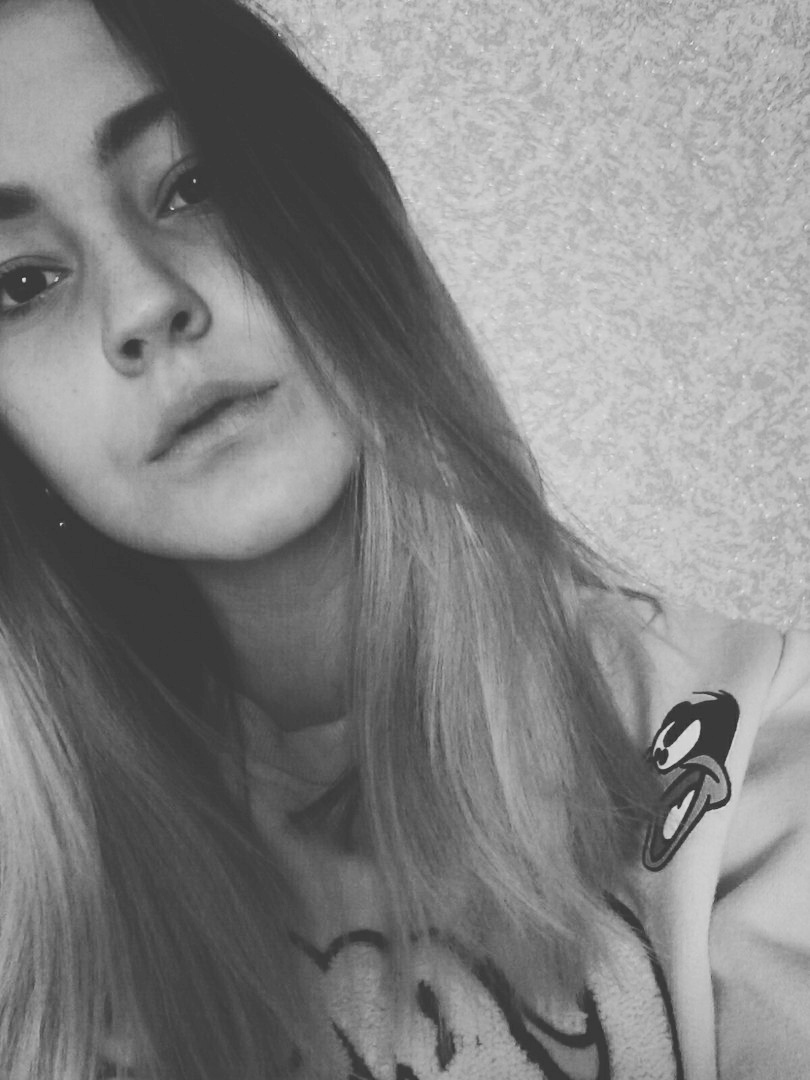 Юля Жихарева