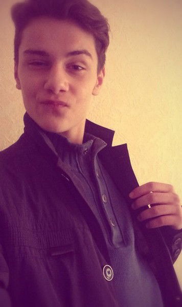 Влад Постовалов