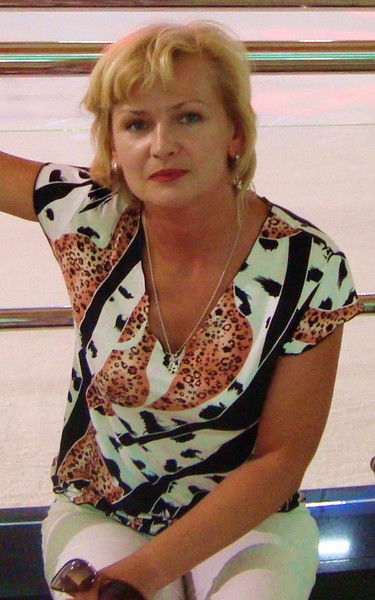 Алена Луговец