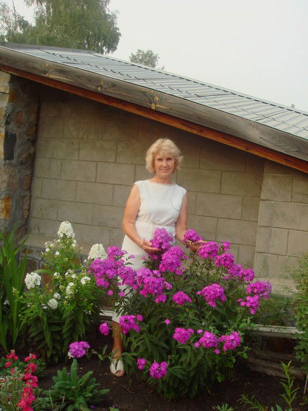 Людмила Бескороваева