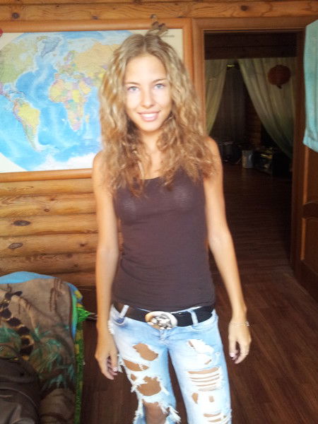 Анна Хлебникова