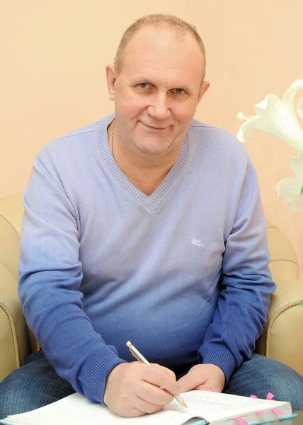 Виктор Михайлов