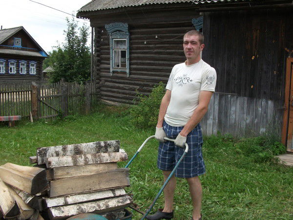 Дмитрий Охотников