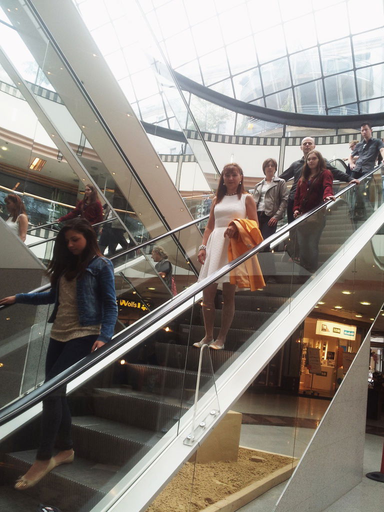 Нигина Глас