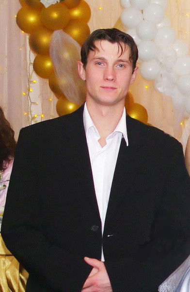 Валентин Курикеру