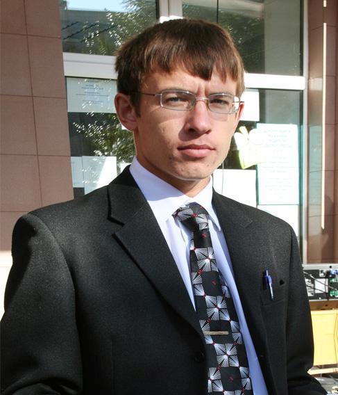 Олег Зверев