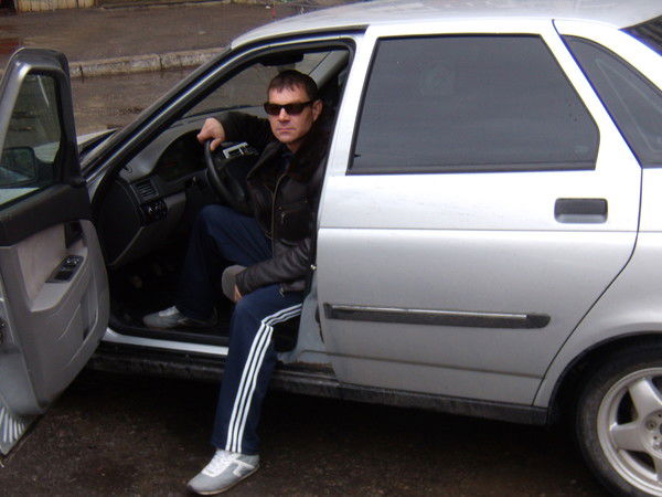 Геннадий Николаенко