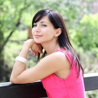 Анна Стоколян