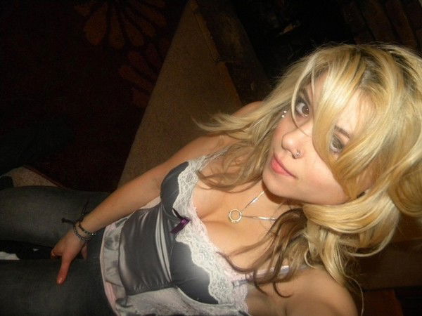 Оля Николаева