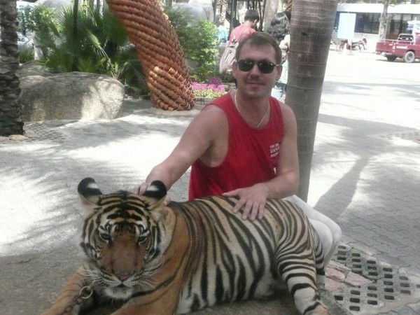 Сергей Офицеров