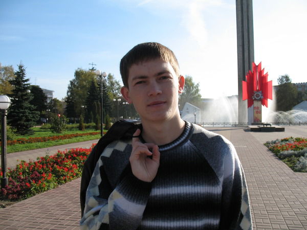 Евгений Петров