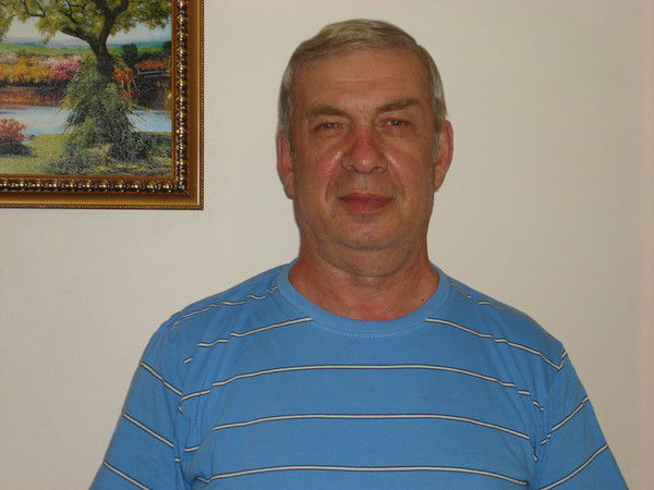 Александр Толстенков