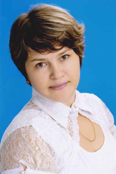 Елена Камардина
