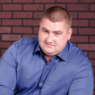 Вова Цмаколов