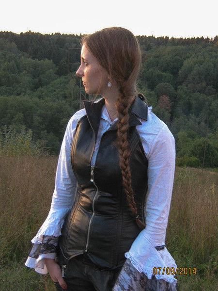 Алена Ушакова