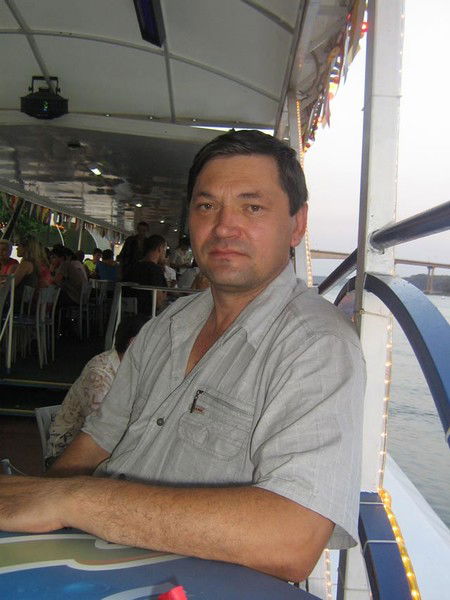 Владимир Изварин