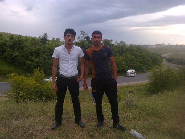 Yaz Divara Seni Seven Avara