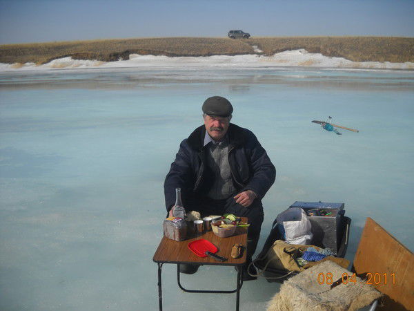 Виктор Петров