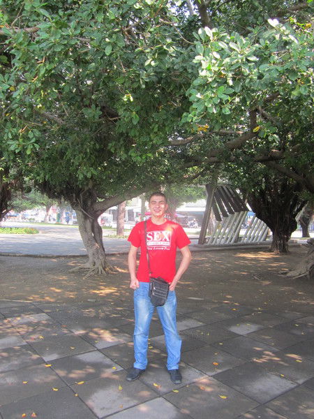 Антон Гроза