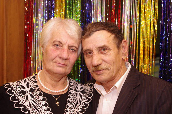 Анатолий Тихонов