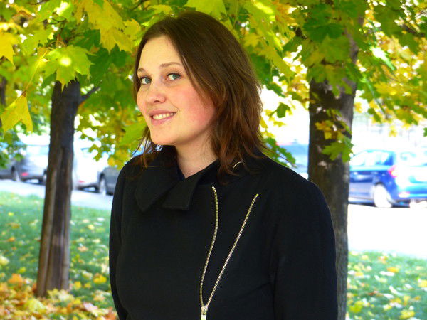 Елена Служаева