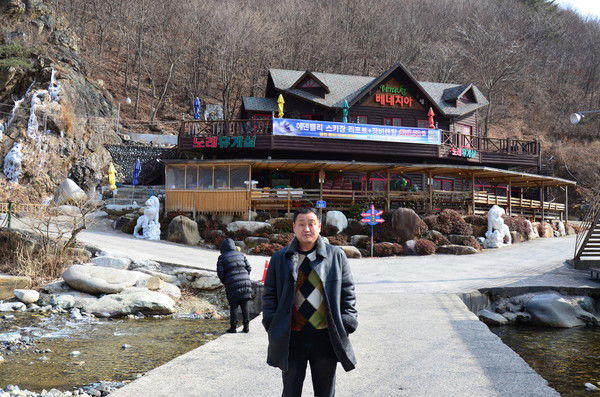 Владимир Югай