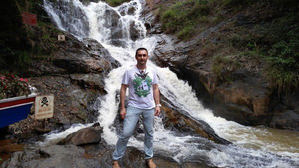 Николай Ломакин