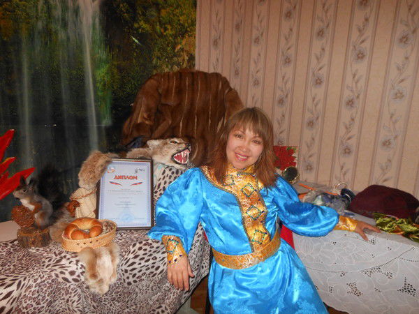 Анита Кир Сан