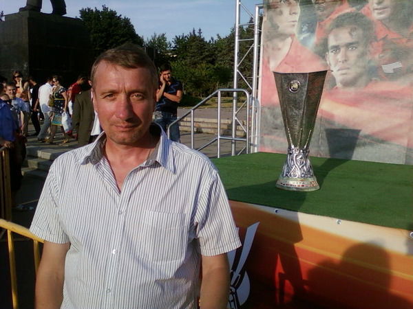 Виктор Каравай