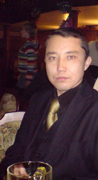 Самат Мухамбетов