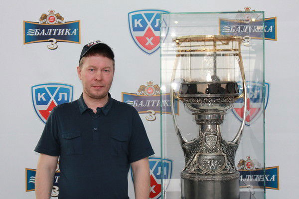 Дмитрий Густов