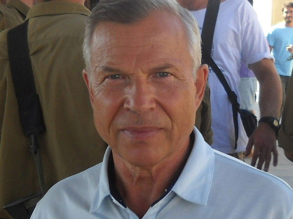 Станислав Смелянский